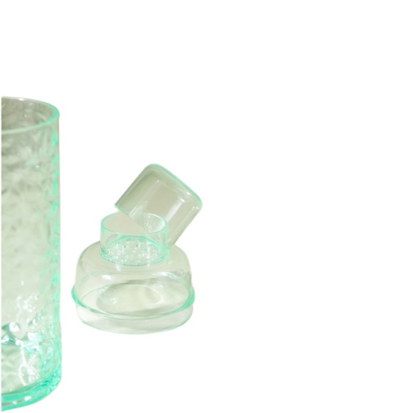 Anthropologie Lucia Acrylic Textured Green Cocktail Shaker - Picture 4 of 4